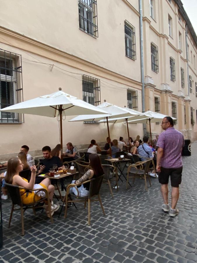 Квартира На Вулиці Лесі Українки 19 Lviv Buitenkant foto