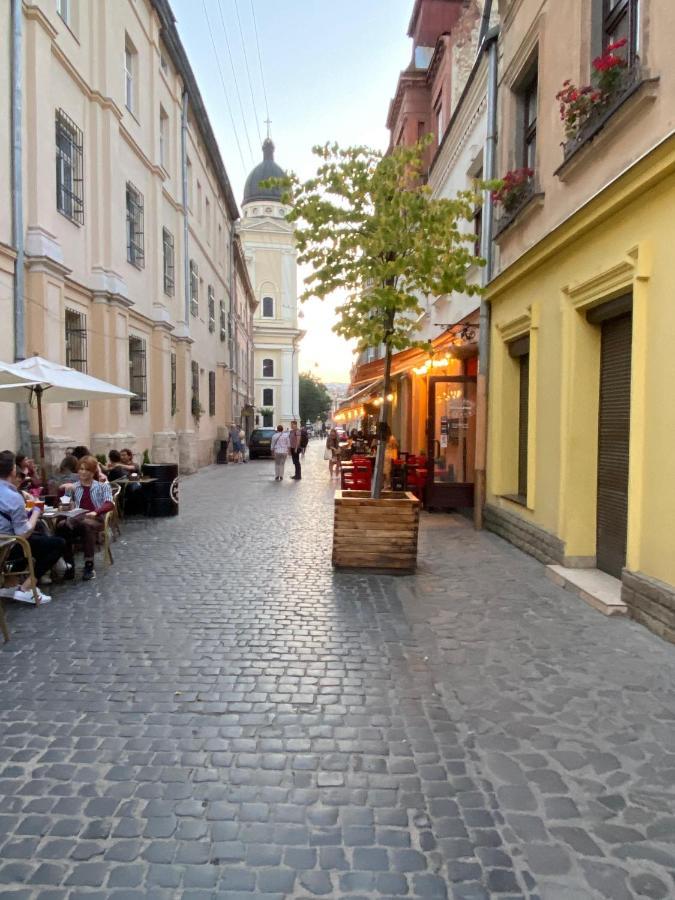 Квартира На Вулиці Лесі Українки 19 Lviv Buitenkant foto