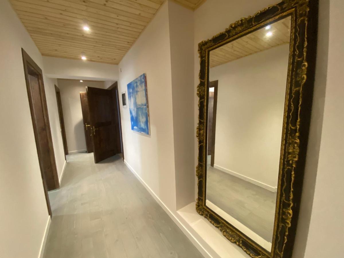 Квартира На Вулиці Лесі Українки 19 Appartement Lviv Buitenkant foto